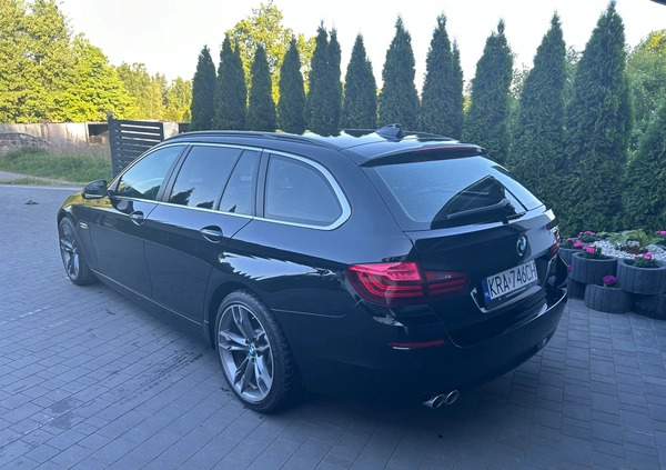 BMW Seria 5 cena 68900 przebieg: 180000, rok produkcji 2017 z Chełmno małe 232